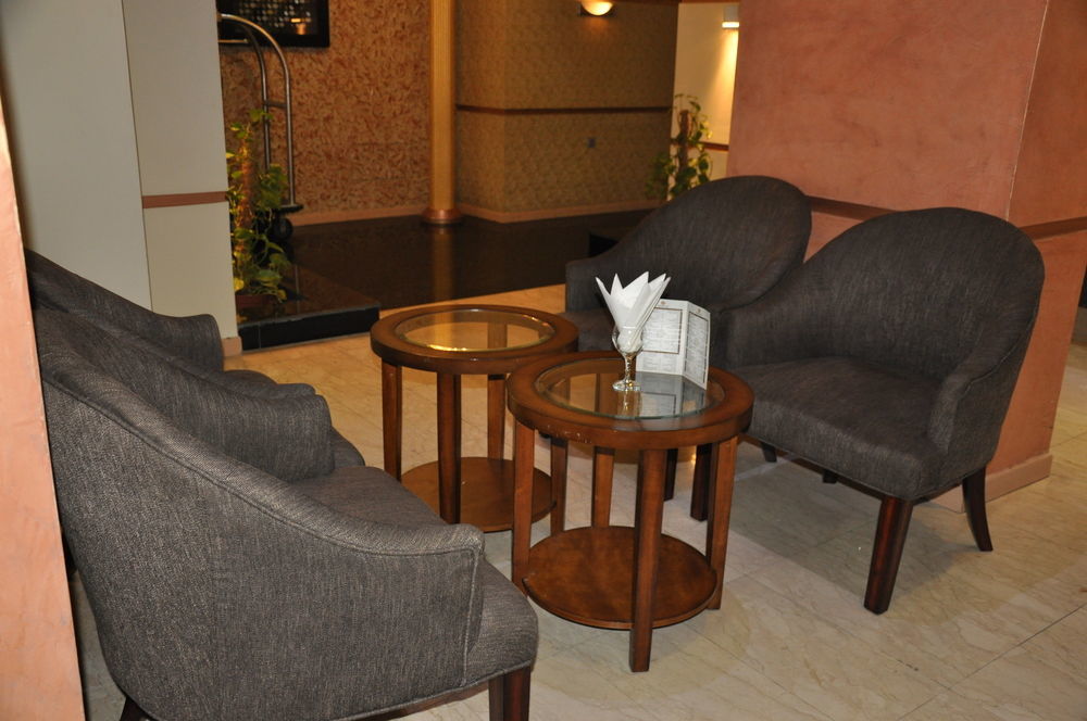Oyo 411 Moon Hotel Dammam Zewnętrze zdjęcie