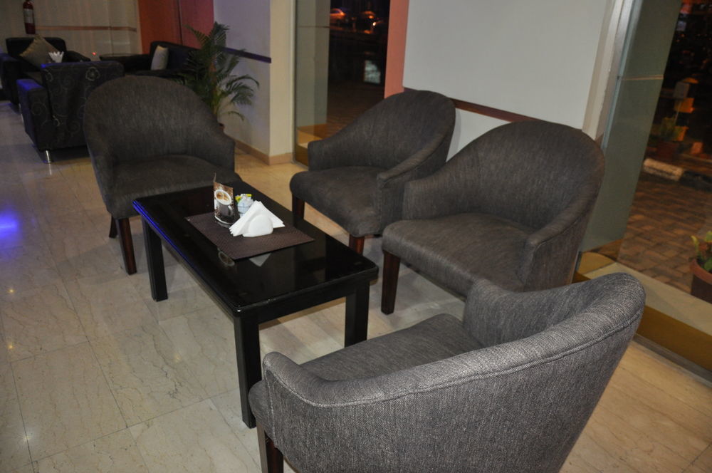 Oyo 411 Moon Hotel Dammam Zewnętrze zdjęcie